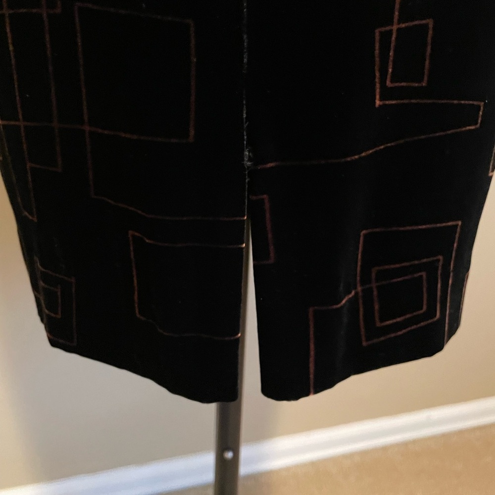 Vintage Jones New York Black Rayon & Silk Dress with Geometric Pattern, Size 8 - Picture 6 of 9